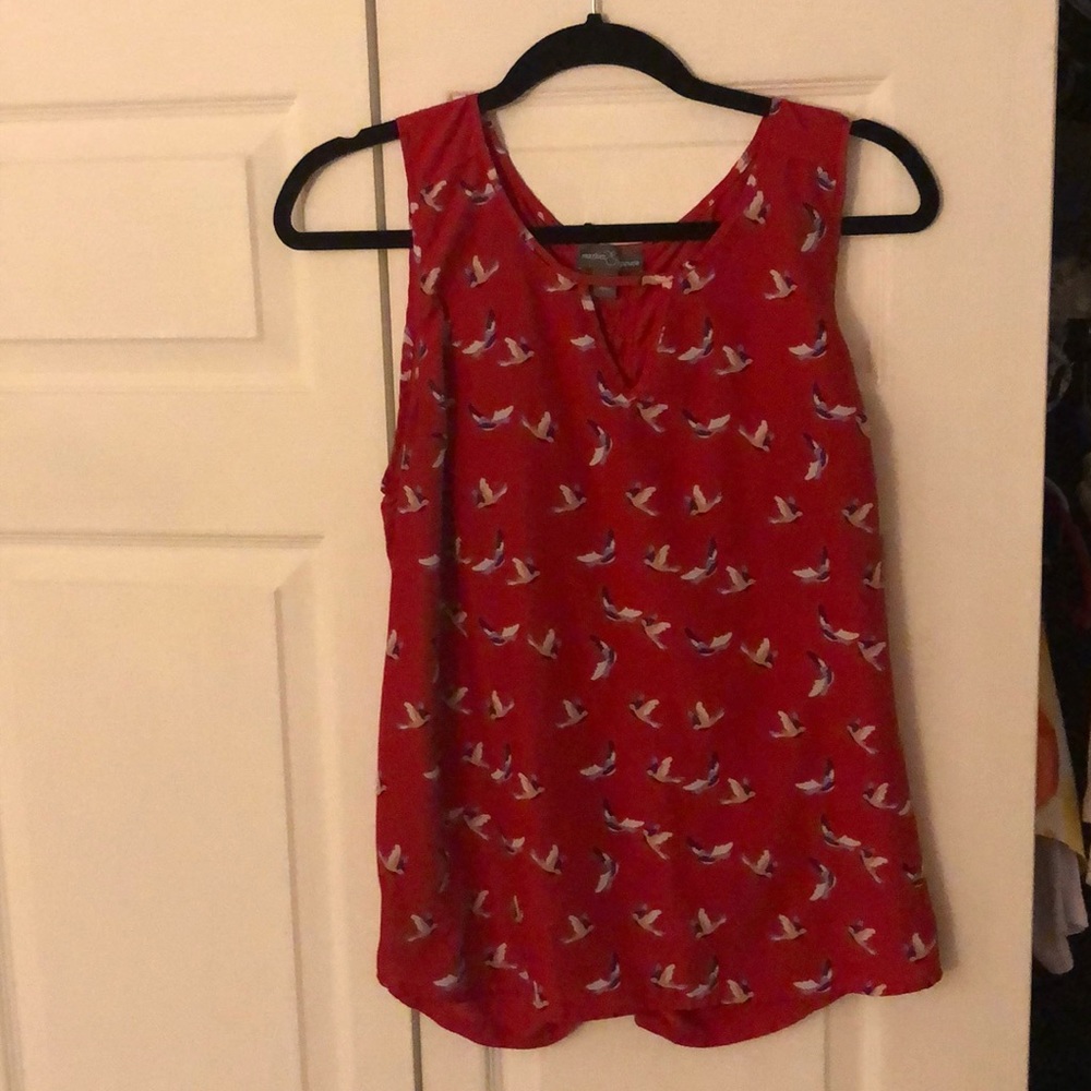 Red Sleeveless Top